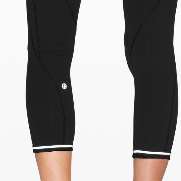 Lululemon Time To Sweat Crop 23"
Black - Picture 4 of 7